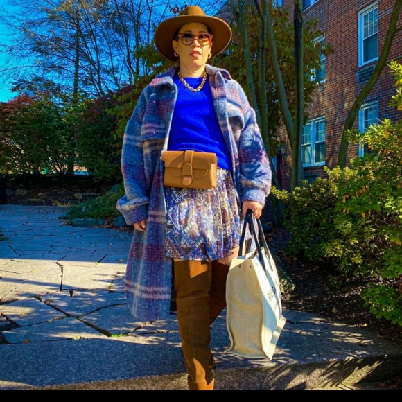 Zara SHACKET - Picture 3 of 3